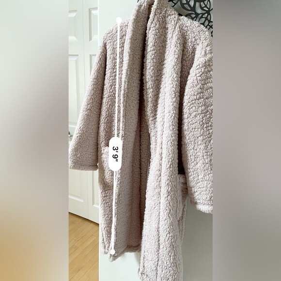 Pottery Barn Teddy Bear Robe in Pale Blush S - Picture 9 of 12